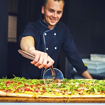 AiHom Pizzaschneider aus Edelstahl Pizzaroller Pizzamesser Pizzarad Pizza Cutter mit ovaler Griffform für angenehme Handhabung - 4