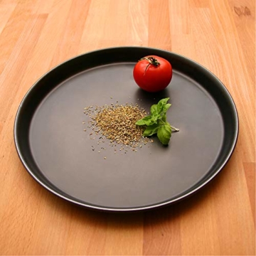 GRÄWE Pizza Backblech Ø 30 cm, rund, Pizzablech aus Blaublech, hitzebeständig bis 400 °C, unbeschichtet, Made in Germany - 3