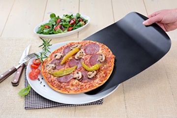 GRÄWE Pizzaschieber mit Antihaft-Beschichtung, 33 × 25 cm - Tortenheber aus Carbonstahl, extra flach und leicht - 2