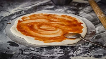 Grillfuerst Pizzablech rund aus Edelstahl - Durchmesser 31 cm - zur Vorbereitung und dem Transport des Pizzateiges - 5