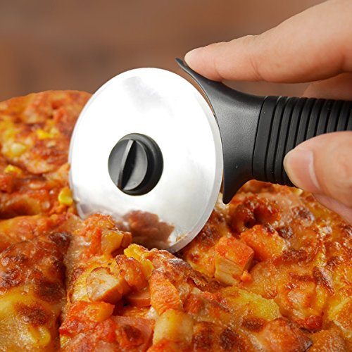 LEMCASE Pizzaschneider - Pizzaroller, Pizzarad - Pizza Cutter aus Edelstahl Räder und Silikon Griff | Schwarz - 5