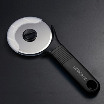 LEMCASE Pizzaschneider - Pizzaroller, Pizzarad - Pizza Cutter aus Edelstahl Räder und Silikon Griff | Schwarz - 8