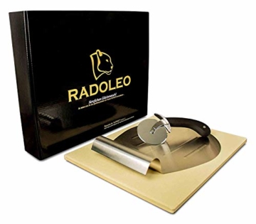 RADOLEO® Pizzastein L aus Cordierit - Premium Set mit Pizza-Roller & Pizzaschaufel | für Gas Grill & Back-Ofen | edle Verpackung | 38x30x1,3cm - 1