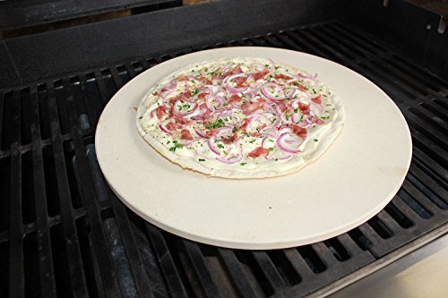 SANTOS Runder Premium Pizzastein - Ø 26 cm - bis 1.000 Grad - für Gasgrills, Backofen, Holzkohlegrills, Brotbackbackstein geeignet - 5