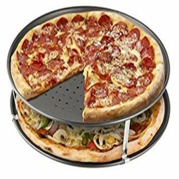 Zenker Pizzaset 3-teilig, Pizzableche & Pizzaschneider, Pizzablech rund (Ø 32 cm) gelocht, inkl. Pizzaschneider und Halter, für Pizza & Flammkuchen - 4